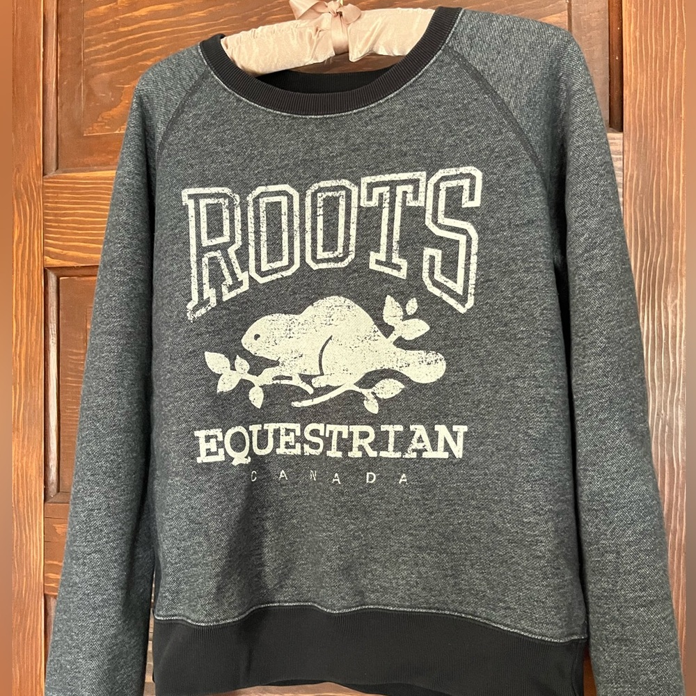 Roots Grey and Black Fleece Pullover with Beaver Logo size small